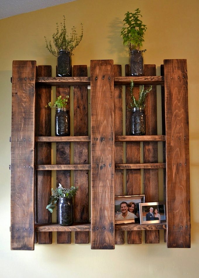 How To Make A Rustic Wall Shelf From Pallets